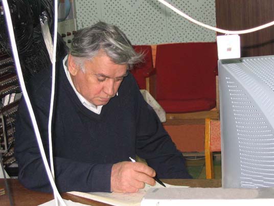 Лидер коллаборации СВД-2 П.Ф.Ермолов на сеансе в ИФВЭ Протвино.